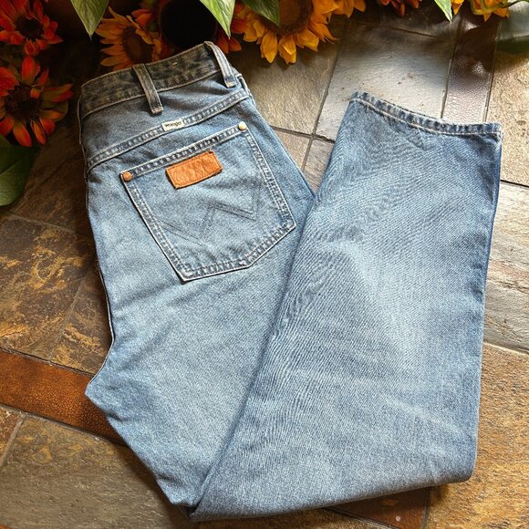 Wrangler Wild West 603 Destructed Straight-leg Jeans (30W x 28L) - Picture 2 of 15